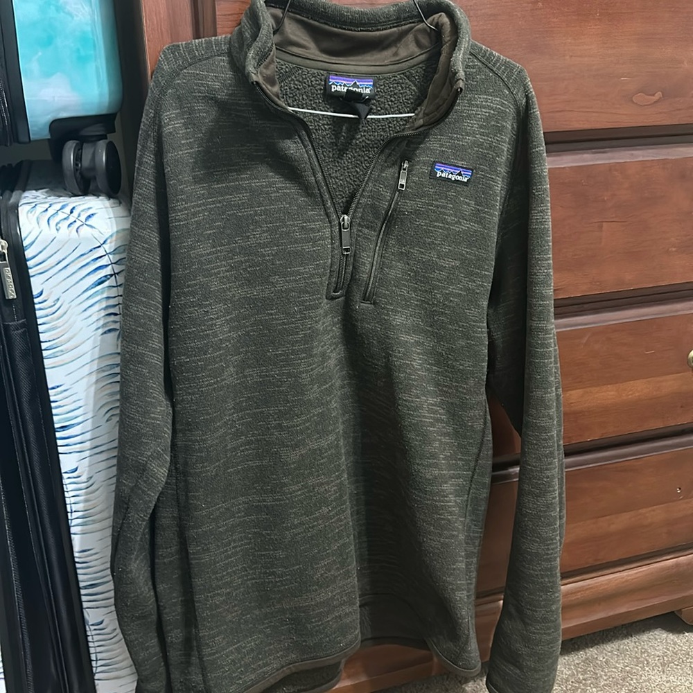 Patagonia pullover quarter zip Medium